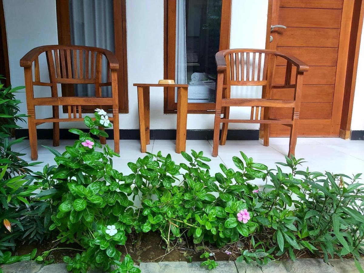 Hotel Genta House à Kuta Lombok Extérieur photo