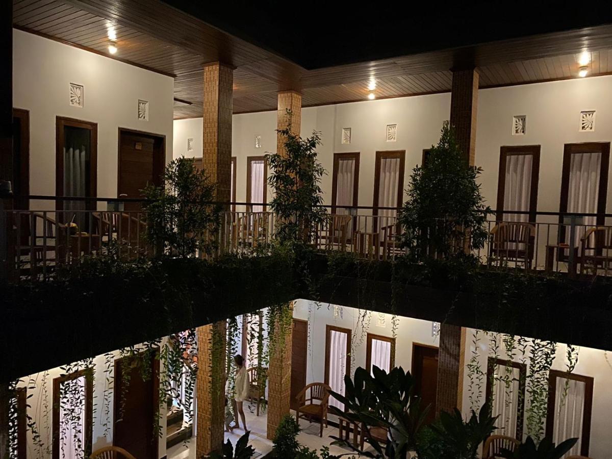 Hotel Genta House à Kuta Lombok Extérieur photo