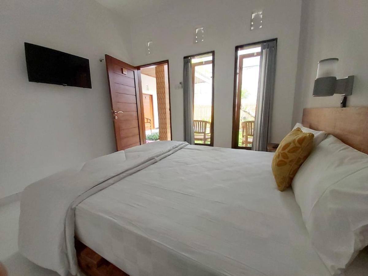 Hotel Genta House à Kuta Lombok Extérieur photo